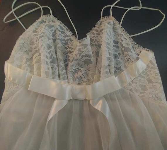 Nightgown- Vanity Fair- Ivory Baby Doll with Chan… - image 1