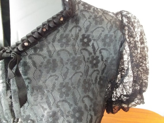 Vintage Blouse, Black Chantilly Lace,  Puffed Sle… - image 3