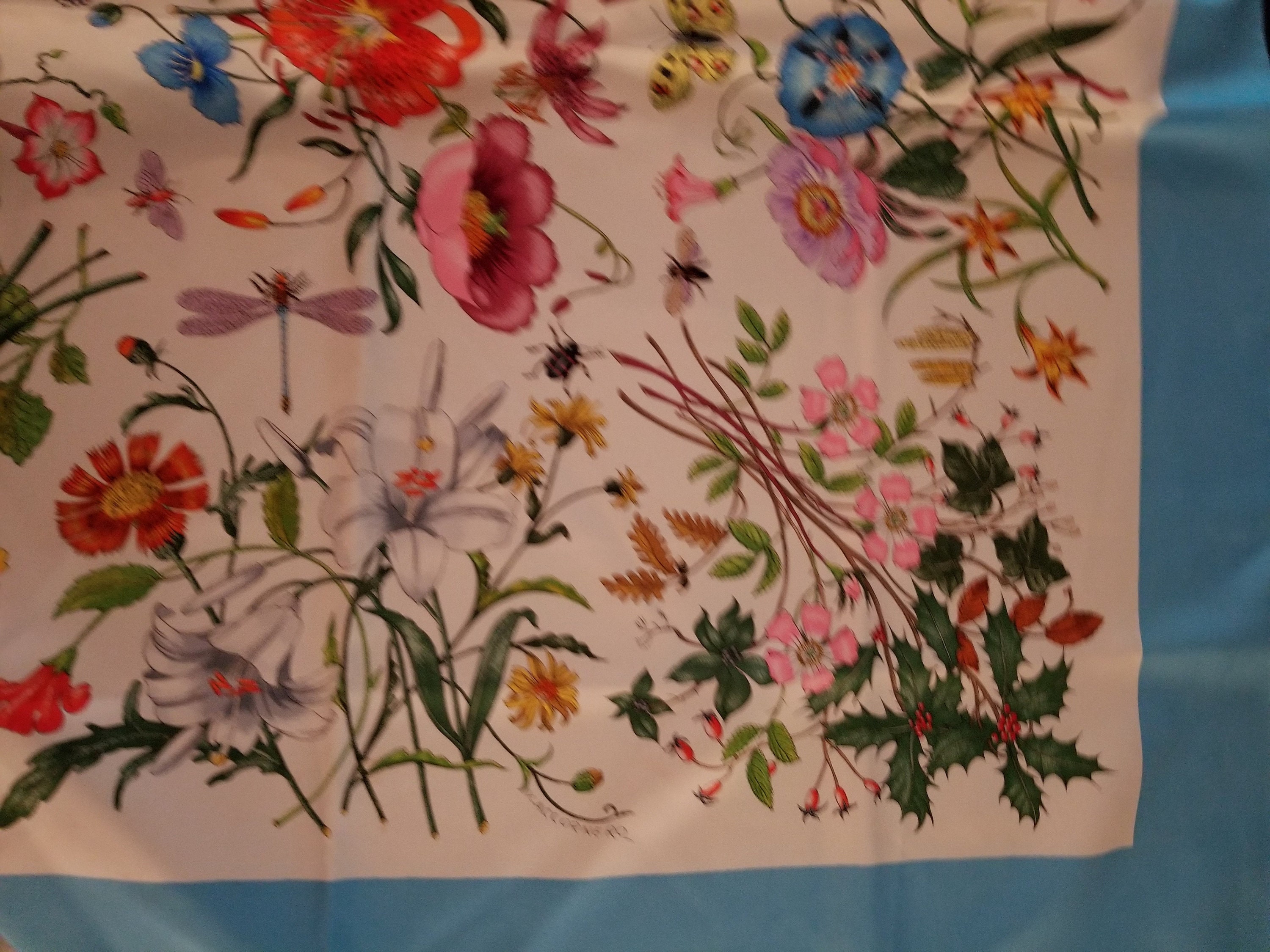Gucci silk scarf floral discount