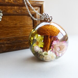 Woodland necklace, Terrarium necklace with real moss and mushrooms, Mini forest world necklace, Enchanted forest necklace