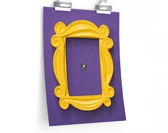 Poster con cornice Friends 9x11 - Cornice iconica con spioncino viola di Friends