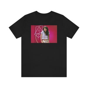 Kelly Kapowski T-Shirt - Saved By The Bell - Tiffani Thiessen
