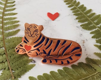 Loved Up Tiger Pin / Tiger Enamel Pin / Big Cat / Valentines Gift / Rose Gold Animal Badge / Stocking Filler / Red Heart Rubber Pin