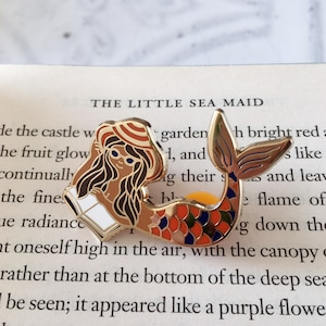 Amber Mermaid Reader Hard Enamel Pin / Mermay / Bookish Gift / Book Lover / Dark Skin Orange Tail
