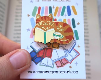 Ginger Tabby Bookish Pin / Orange Cat / Book Enamel Brooch / Gift For Readers / Gift For Cat Lovers