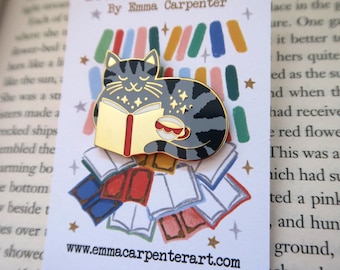 Grey Tabby Cat Bookish Pin / Blue Cat Book Enamel Pin / Gift For Readers / Gift For Cat Lovers