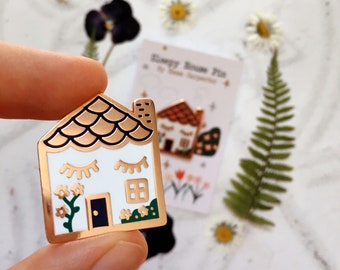 Sleepy House Enamel Pin / Cute House Pin / New Home Gift / House warming / Home Badge / Cottage Core / Stocking Filler /