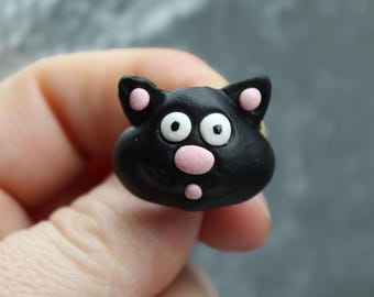 Black Cat Pin Badge, Handmade Cat Brooch, Cute Cat Lover Gift, Polymer Clay Cat Pin, Gothic Cat Accessory