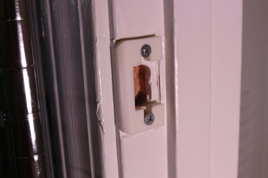 Child Proof Locks for Cabinet Doors, U-Shaped, Door Latch 4 PCK White –  Sure Basics