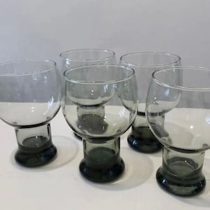 Set mit 5 Fuß Bier Cocktail Gläser STAX - Rauchgrau