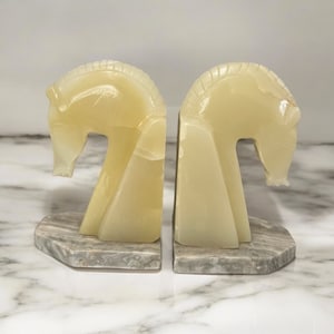 1970s A Pair of Vintage Onyx Horse Head Bookends