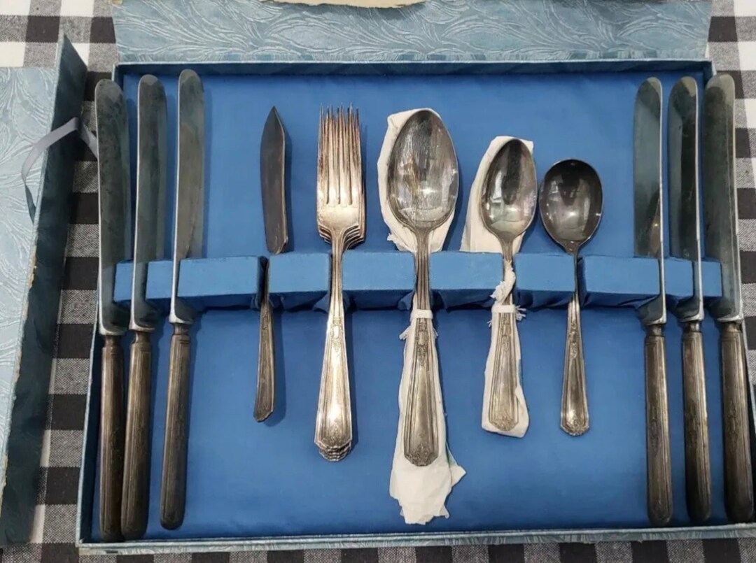 Vintage R &B A1 Silverware Set Silver Plated Nickel Steel 26 Piece Set