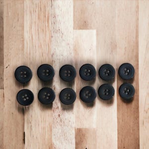 Vintage schwarze Kunststoff runde Knöpfe Set von 12 15,5 mm