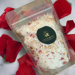 Botanical Bath Salt: Rose Petals, Mineral Salts