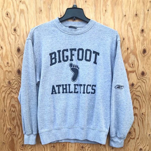 Sweet BIGFOOT Athletics Sweatshirt / Team Mascot SASQUATCH Pacific Northwest School Sweatshirt by REEBOK Size Medium