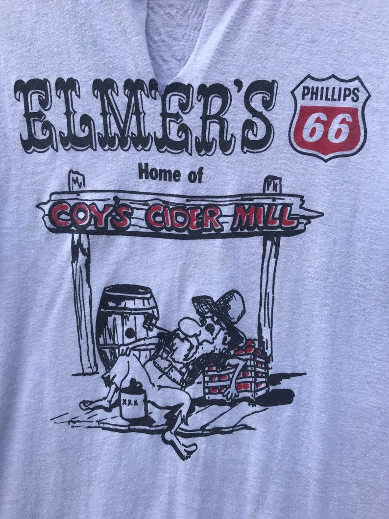 80s ELMERS PHILLIPS 66 Shirt / Vintage Elmers Phillips 66 Gas Station Home of Coys Cider Mill Souvenir Tee Size MEDIUM image 4