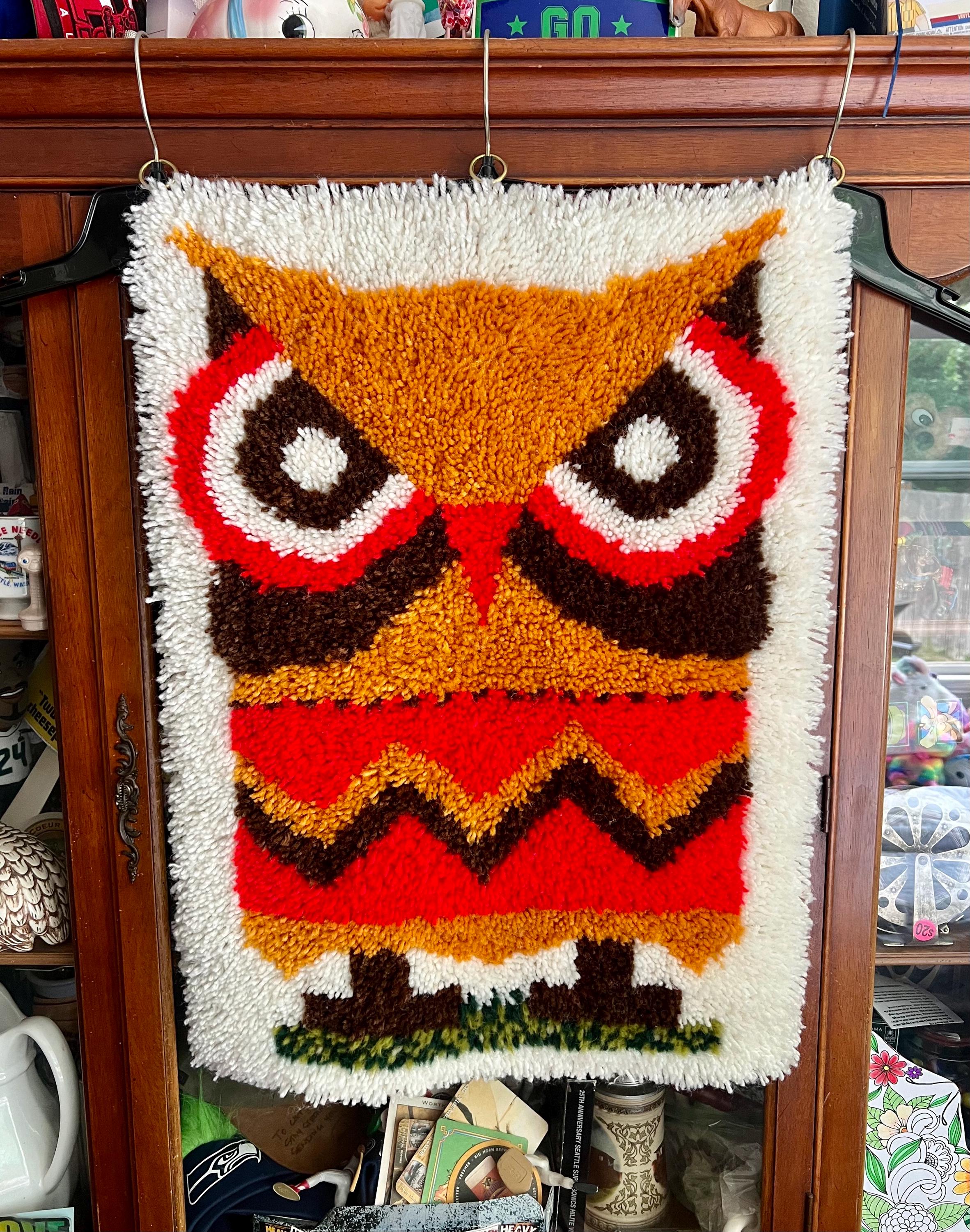 70s Shag OWL Wall Hanging / Vintage Latch Hook Shag Tapestry Wall