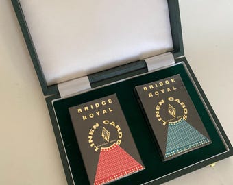 Cartas de Bridge em estojo com 2 baralhos.