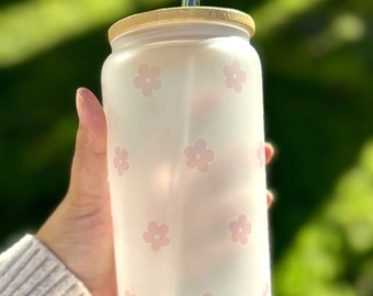 Daisy Glass Cup, Personalized 16oz Glass Tumbler, Custom Tumbler, Aesthetic Glass Can, Personalized Glass with Lid & Straw, Libbey Glass