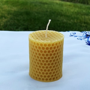 Honeycomb Pillar Beeswax Candle / Cylinder Pillars 100% All Natural Bees Wax Candles / Healthy Allergy Friendly / Clean Burning / Artistic