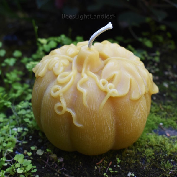 LARGE PUMPKIN BEESWAX Candle / 100% All Natural Bees Wax Gourd Candles / Halloween Squash / Leafy Nature / Natural Fall Festival Autumn New