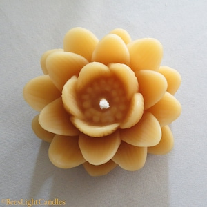 Delicate Lotus Flower Candle / 100% Pure and Natural Beeswax Candle / Clean Burning / Birthday / Wedding Events / Summer / Spring Flowers