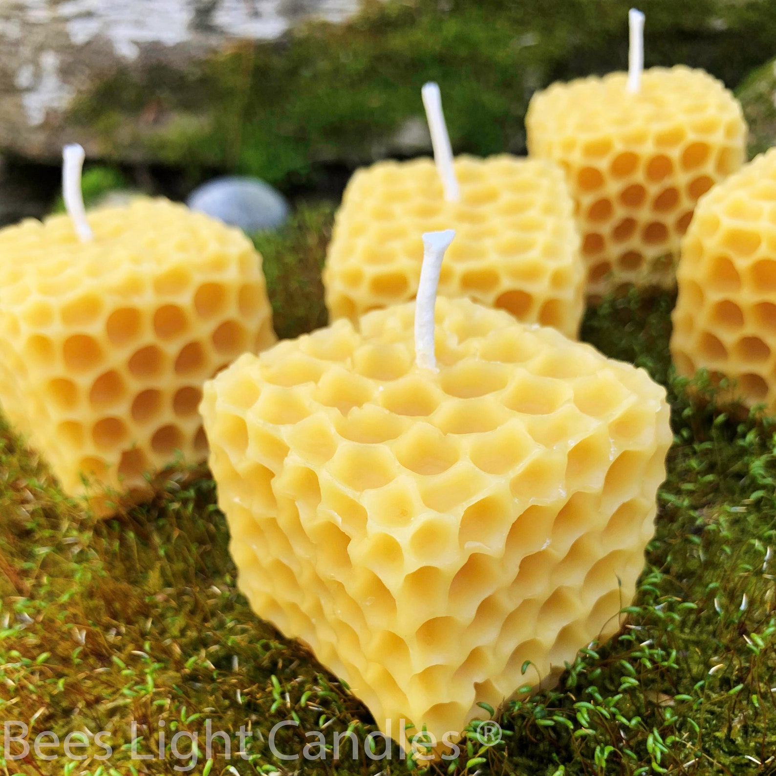 Cube Candle / 100 All Natural Beeswax / Handmade in Etsy