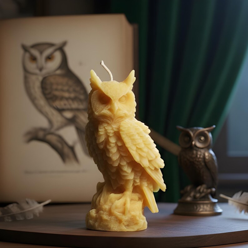 BeesLightCandles Owl Beeswax Candle - Thumbnail 4