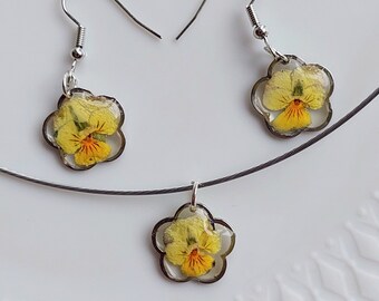Tiny Pansy flower Resin jewelry set. Real flower jewelry. Yellow flower resin art. Handmade Pansy jewelry set. Nature lover gift for Her.