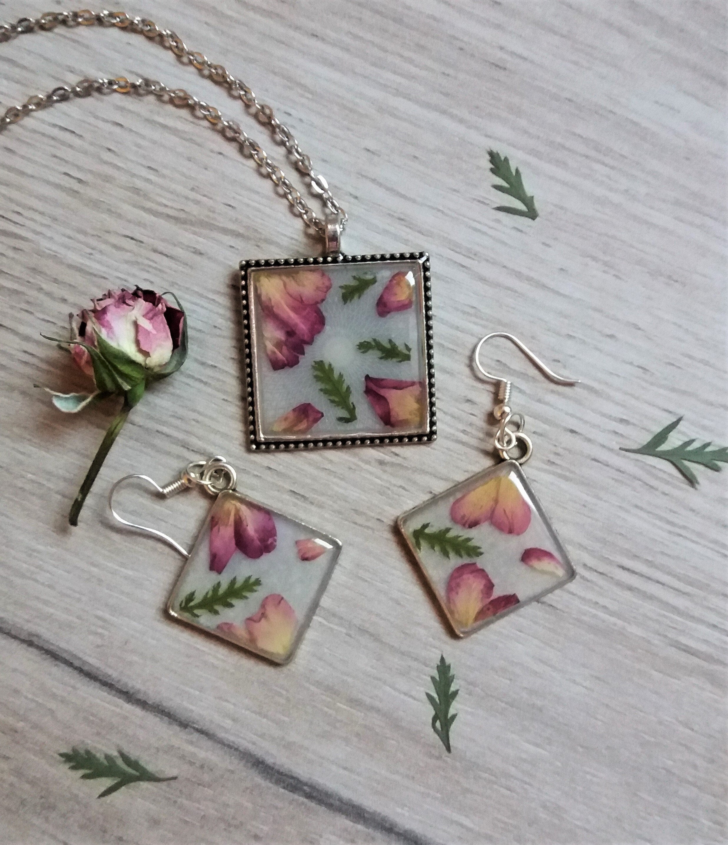 Resin cheap jewellery set