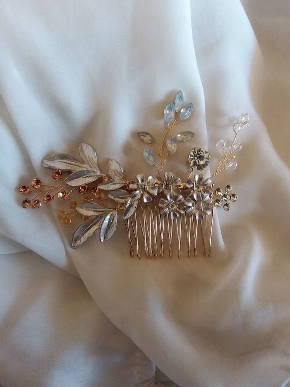 GOLD WEDDING Hair Comb Stunning Flower Leaf Chrys… - image 1