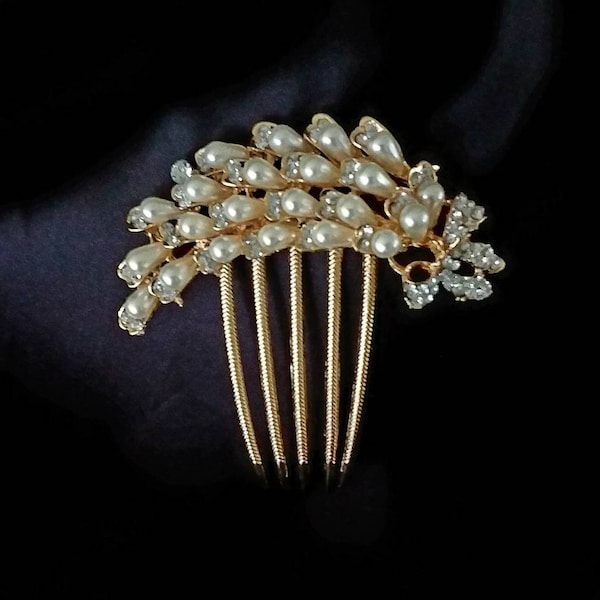 GOLD PEARL HAIRCOMB Diamontes Bridal Haircomb Pearl Diamontes Veil accessories Bridal gift Wedding headpiece Bridal hairpiece Ballroom Form