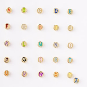Cuentas con letras chapadas en oro de 8 mm, cuentas con letras de colores, cuentas con iniciales del alfabeto, cuentas personalizadas, cuentas con letras de acero inoxidable, espaciador de pulsera
