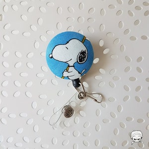 keychain stamped with Snoopy card holder Retractable identifier Peanuts hug retractable ID holder Lanyard Badge reel