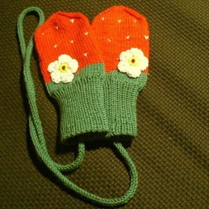 Baby Fist Gloves Strawberry ... image 1