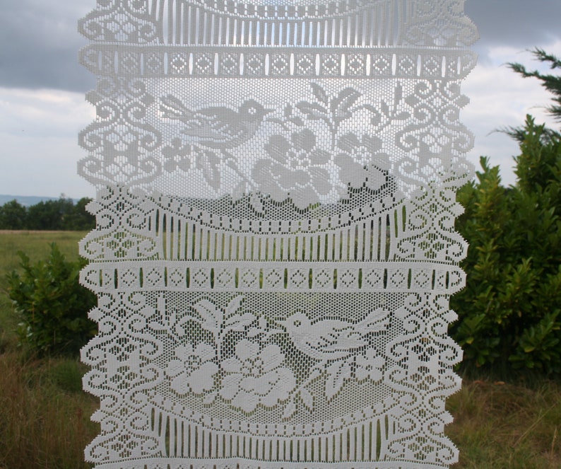 Vintage veiling Design Birds Curtain panel Floral Garden Home d\u00e9cor. White curtain festooned French lace curtain