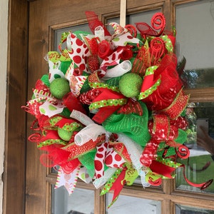 Decorative Holiday Wreath - Size Large