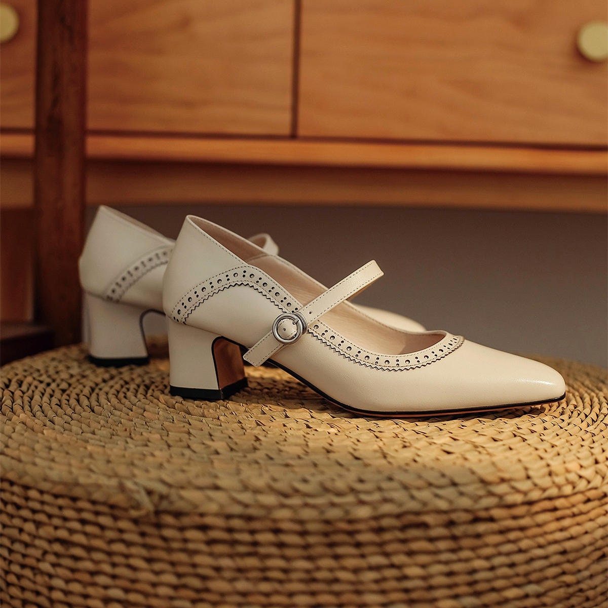 custom leather shoes women
