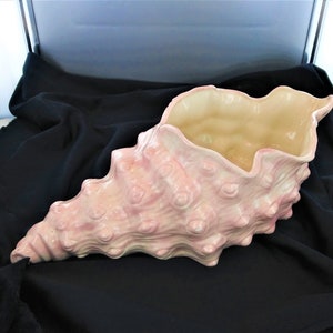 PINK! Vintage Shell Planter Marked "Made In Tennessee" Pottery, Ceramic, Terrific Decor Piece, Tiki Bar?? Vase