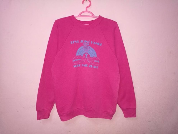 levis pink jumper