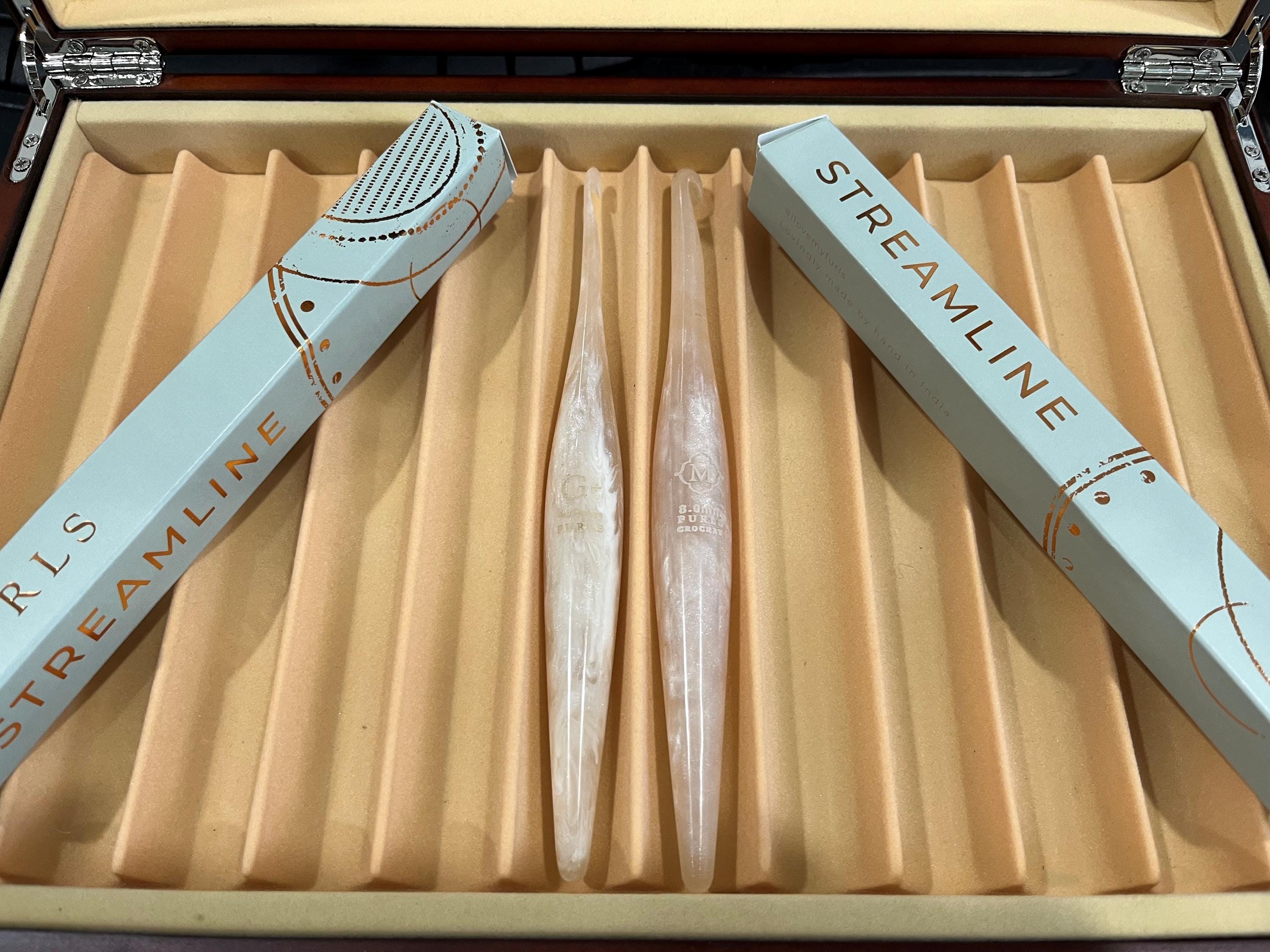Furls Streamline Crochet Hook, Cream, RARE FIND, RETIRED item