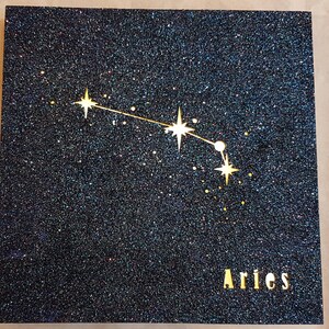 Lampada Costellazione Zodiaco Ariete. Led batteria, glitter blu  da appendere o appoggiare