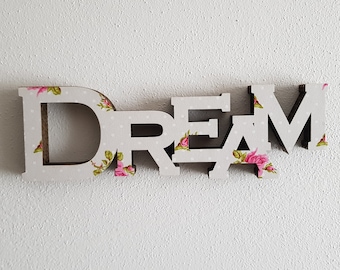 DREAM. Decorazione per la casa ispiratrice e divertente. Cartone decorato. Appendere al muro o appoggiare su un mobile. Leggerissima