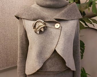 Charme and elegant warm shoulder cover in pure wool gray and dark gray. Double Face with wooden buttons, comfortable . One size