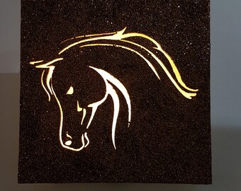 Lampada legno Cavallo. Led batteria, glitter bronzo personalizzabile con dedica a piacere, da appendere o appoggiare