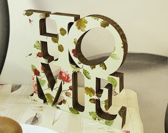 HOME. Allegra decorazione per la casa. Cartone decorato a fiori stile shabby chic. Appendere al muro o appoggiare su un mobile. Leggerissima