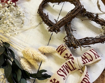 Festive Dried Flower Mini Heart Wreath Making Kit for 2,