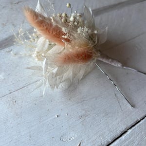 Boho dried flower hair pin in peaches and cream, hair pin wedding hair accessories, flower crown hair pins, baby peach wedding