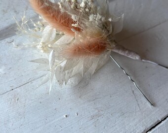 Boho Dried Flower Hair Pins: Peaches & Cream Wedding Hair Accessories