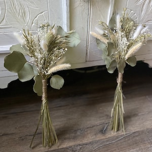 Dried floral decor/ boho wedding/ dried flower arrangements/ wedding table florals / dried flower table flowers/ wedding centerpiece